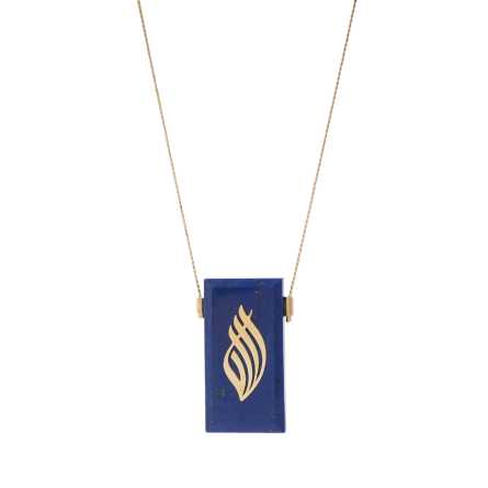 An 18-karat gold necklace with diamond stones, blue enamel, and calligraphy that reflects a powerful expression.