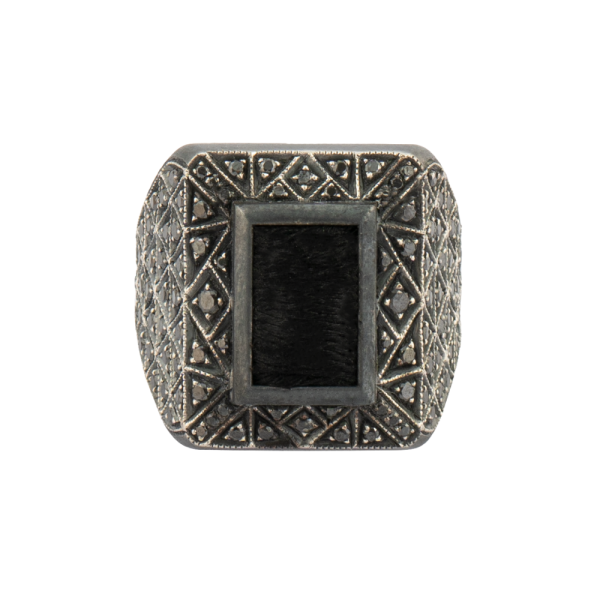 925 sterling silver, Kabe cover motif, finely engraved Nakş-ı Kabe Ring.