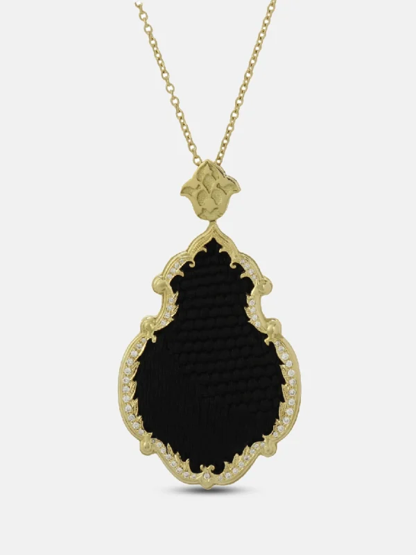 Pırlanta taşlı kandil formunda 18 ayar altın minimalist kolye ucu